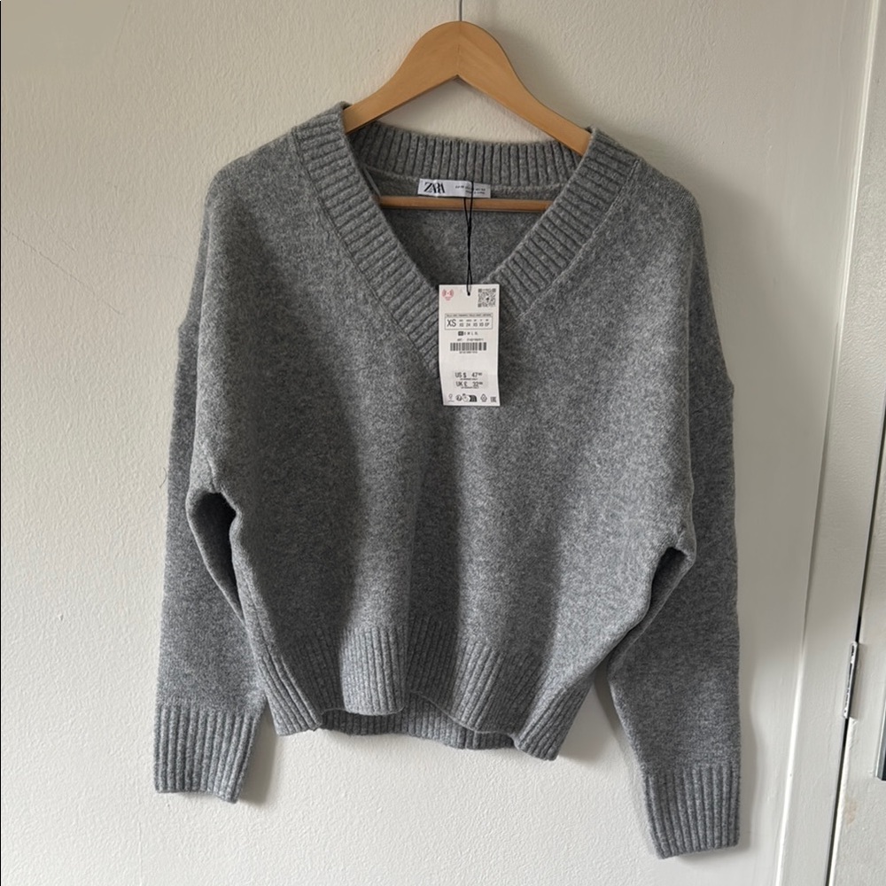 Zara gray sweater